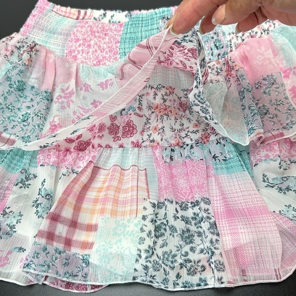 Madden NYC Smocked Double Ruffle Skort Sz L Floral Patchwork Print Flowy Prairie - Picture 5 of 12
